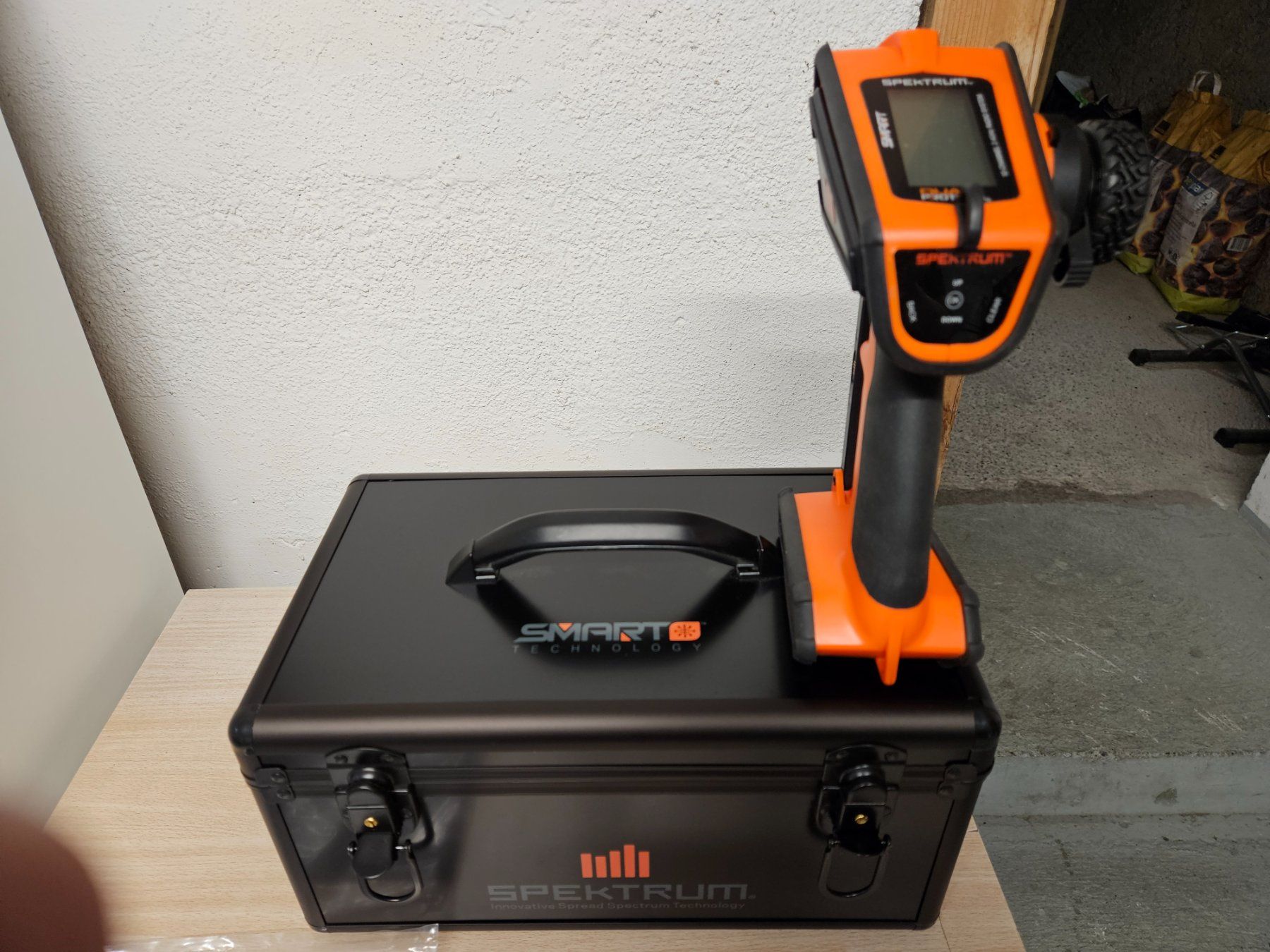 Spektrum Telecomando: Spektrum DX Rugged+ 12 Kanal Handsender – Nuovo (secondo la descrizione) da Oberarth venduto da polestar1968