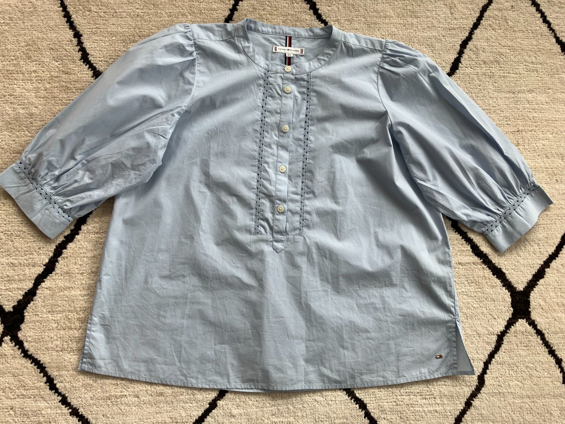 Tommy Hilfiger Chemisiers: Tommy Hilfiger Damen Sommerbluse, hellblau, 36 – Neuf (Voir description) à Baden par jcm_9dkf 2