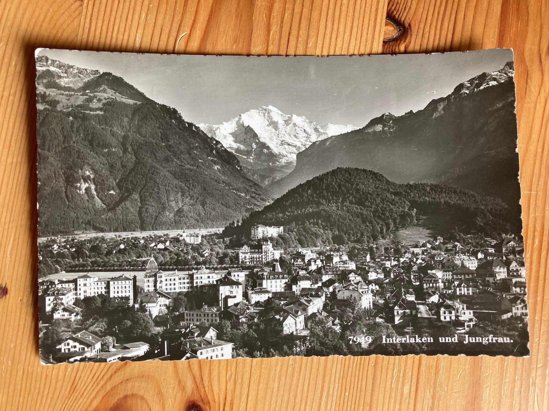 Cartoline postali: Interlaken und Jungfrau - AK 1945 – Usato da Oberuzwil venduto da Henri09