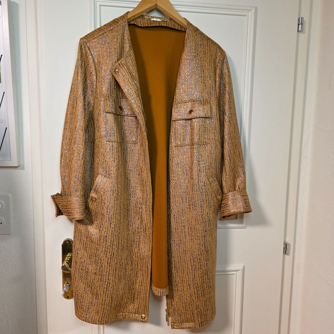 Schicker Damenmantel gold Glitzer- Alfredo Pauly 48/50