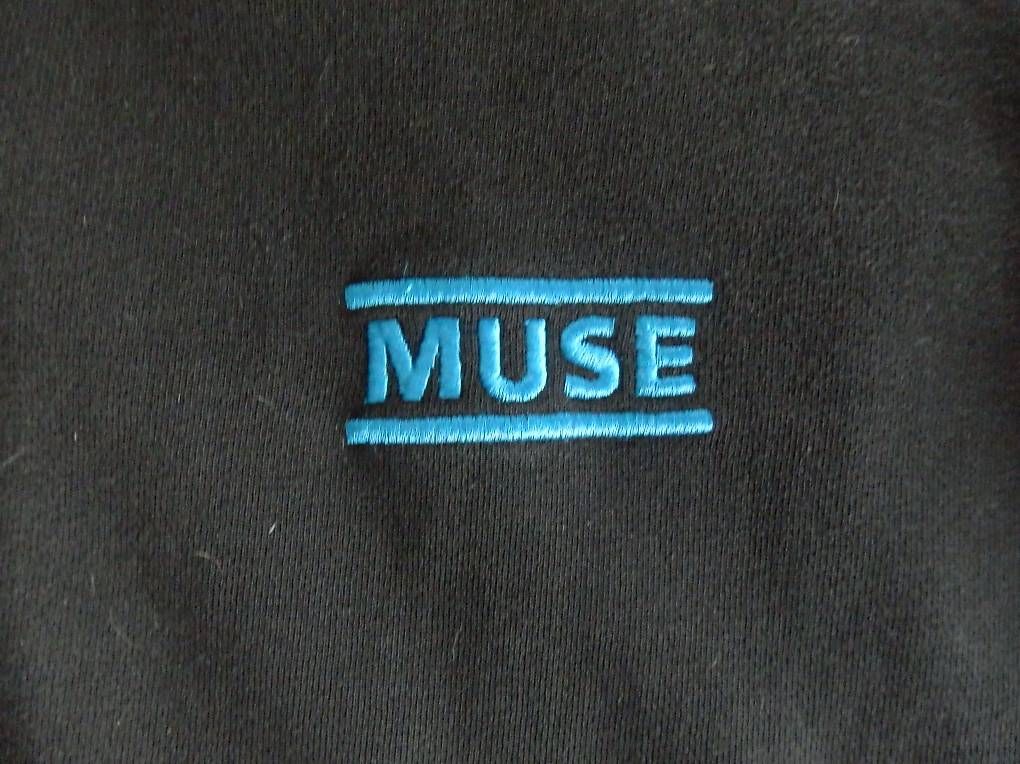 Maglioni & Felpe: Hoodie Officiel de Muse – Usato da Hauterive NE venduto da Davidsonson 1