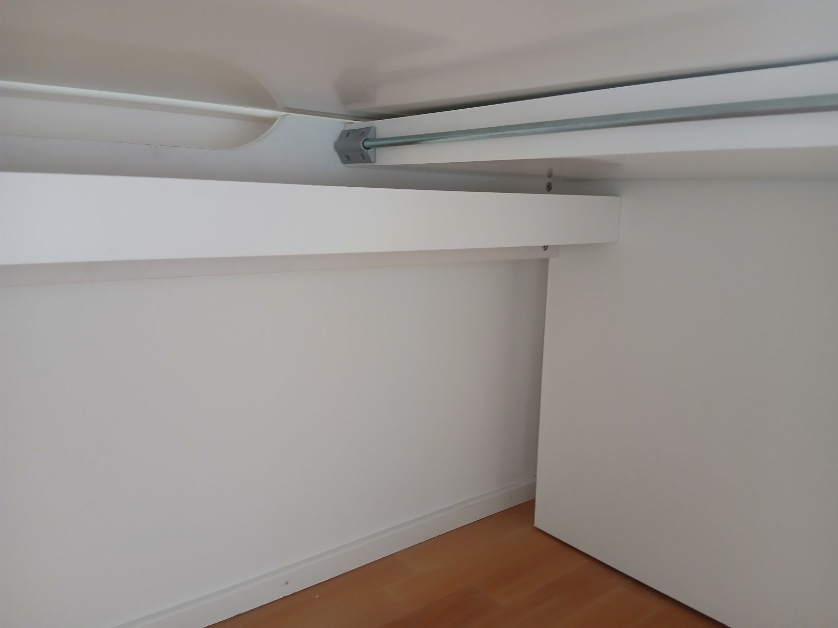 Schreibtische: Malm Schreibtisch  – Neu (gemäss Beschreibung) aus Adligenswil von karinma 3