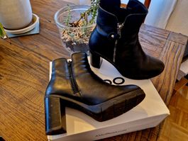 Bottines noirs, marque Aldo, pointure 39, cuir