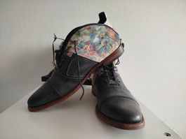 Rehab Schuhe, Gr. 45, Leder, Blumenmuster, Top Zustand!