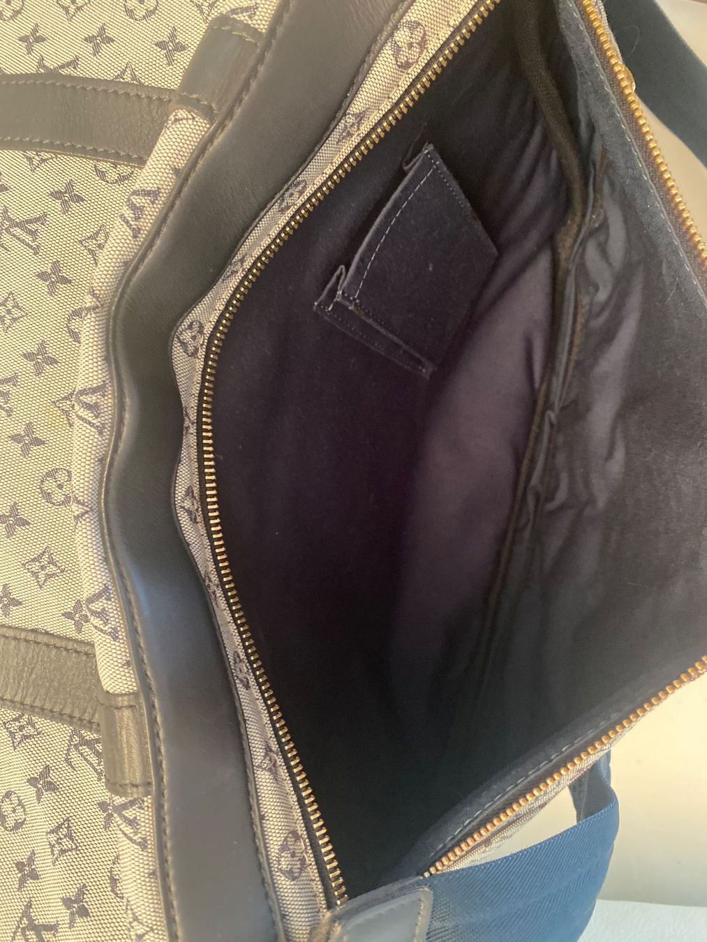 Louis Vuitton Borse: LOUIS VUITTON - Maman Diaper Bag Navy Mini Lin – Nuovo (secondo la descrizione) da Winkel venduto da ferrari2022 8