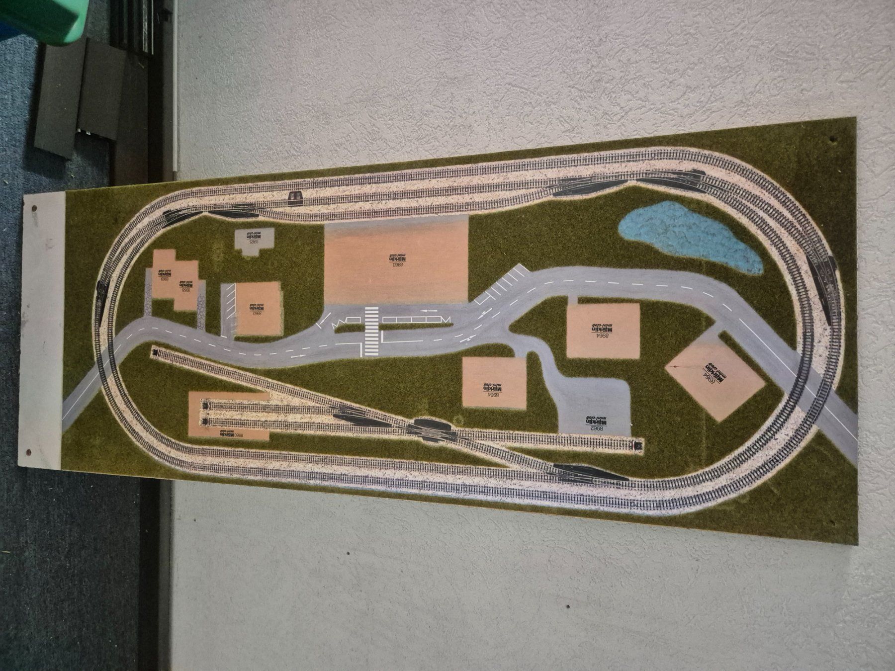 Modellini di ferrovie: plateau de maquette sans rails – Usato da Villeneuve VD venduto da Floriang2