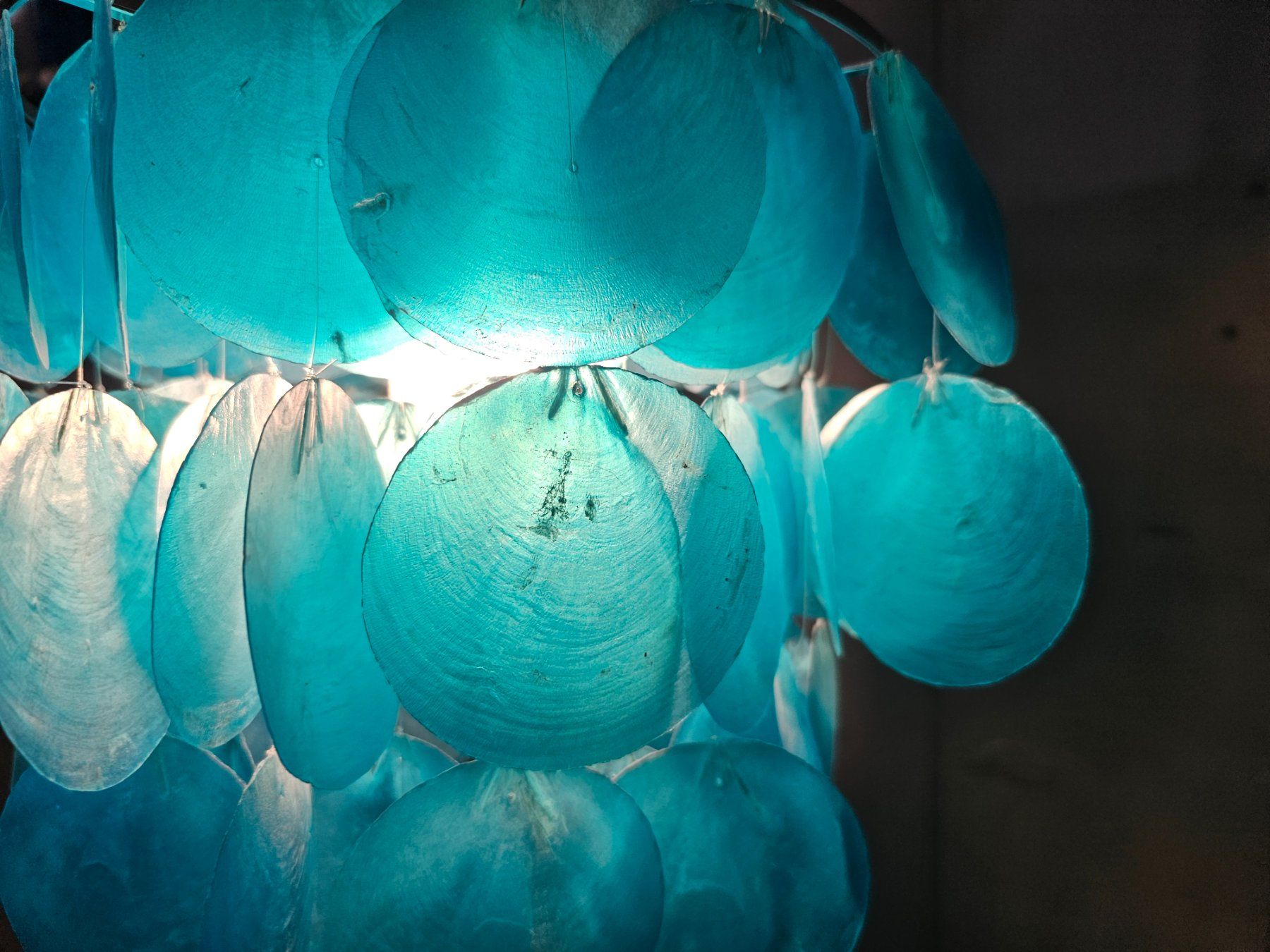 Lustres & lampes de plafonds: Perlmutt - Shell Hängelampe Hängeleuchte Pendelleuchte blau – D'occasion à Nottwil par Wondewa-Shop 4