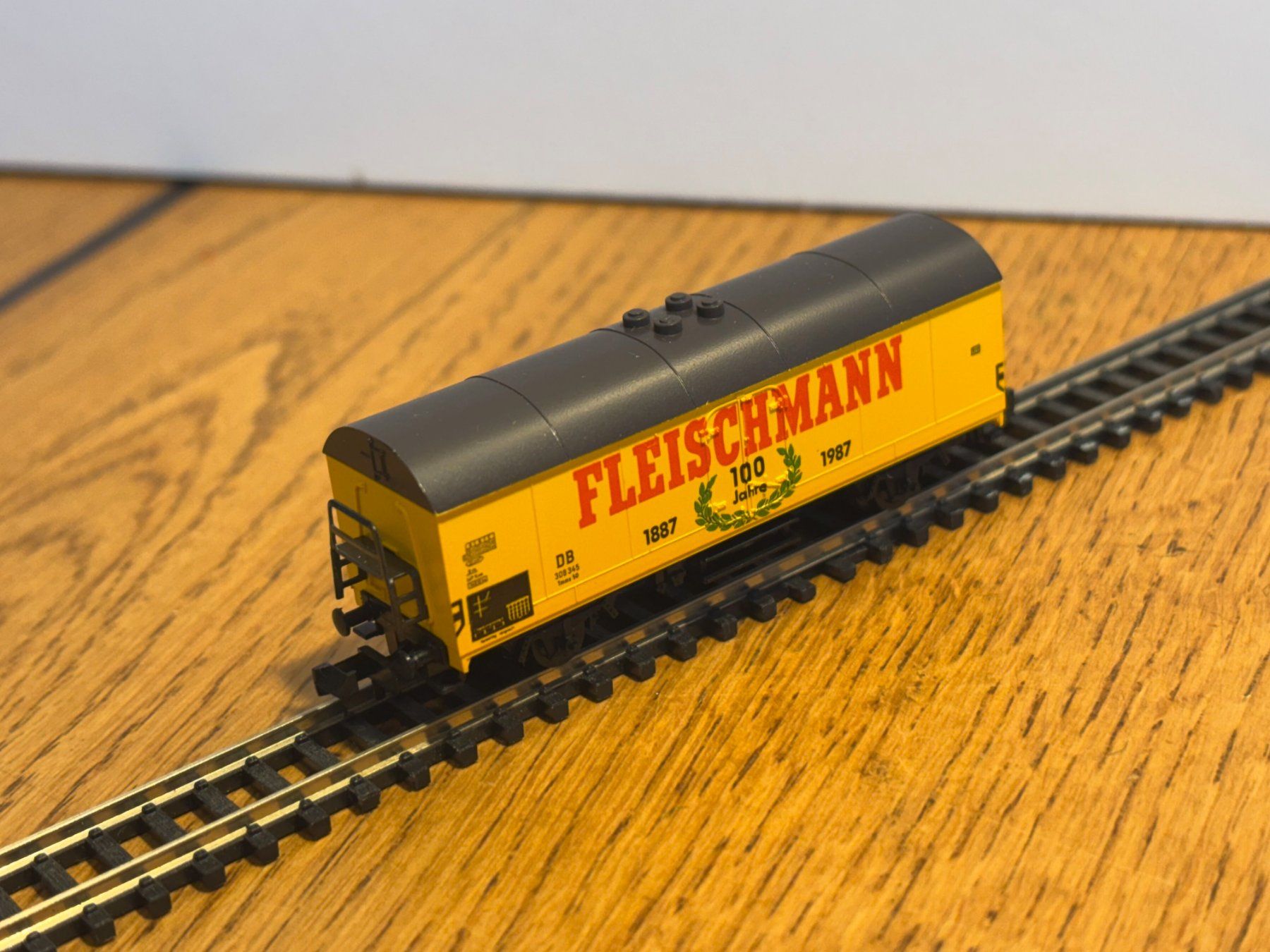 Modellini di ferrovie: e1657: Güterwagen (Spur N) – Usato da Birsfelden venduto da Birs_25 2