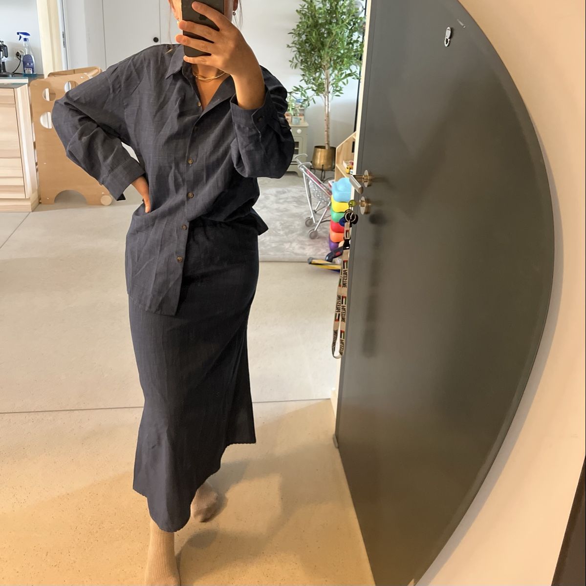 Completi & Tailleur: Jeansoptik Set. Rock und Bluse – Nuovo (secondo la descrizione) da Zürich venduto da La.gp