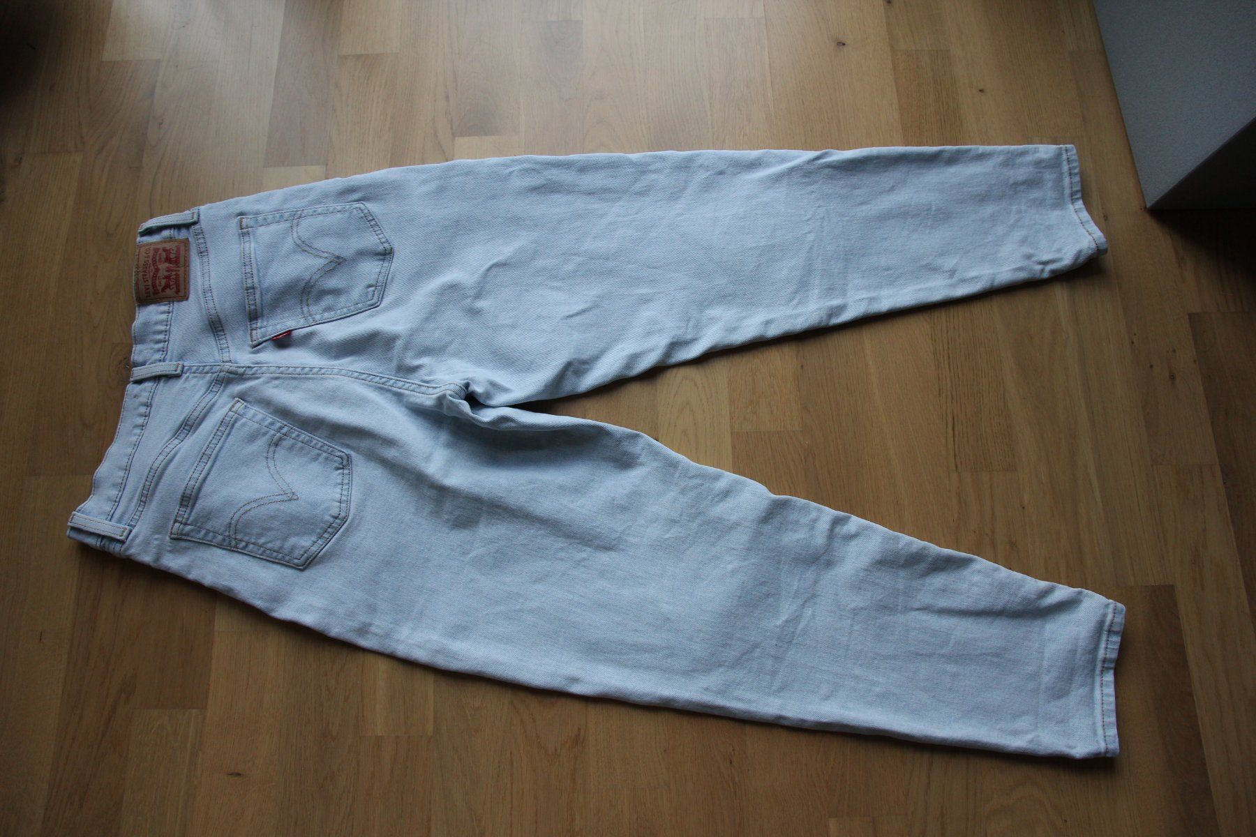 Levi's Jeans: Levi's Mom Jeans Hellblau – Usato da Winterthur venduto da fab_cj5b 1