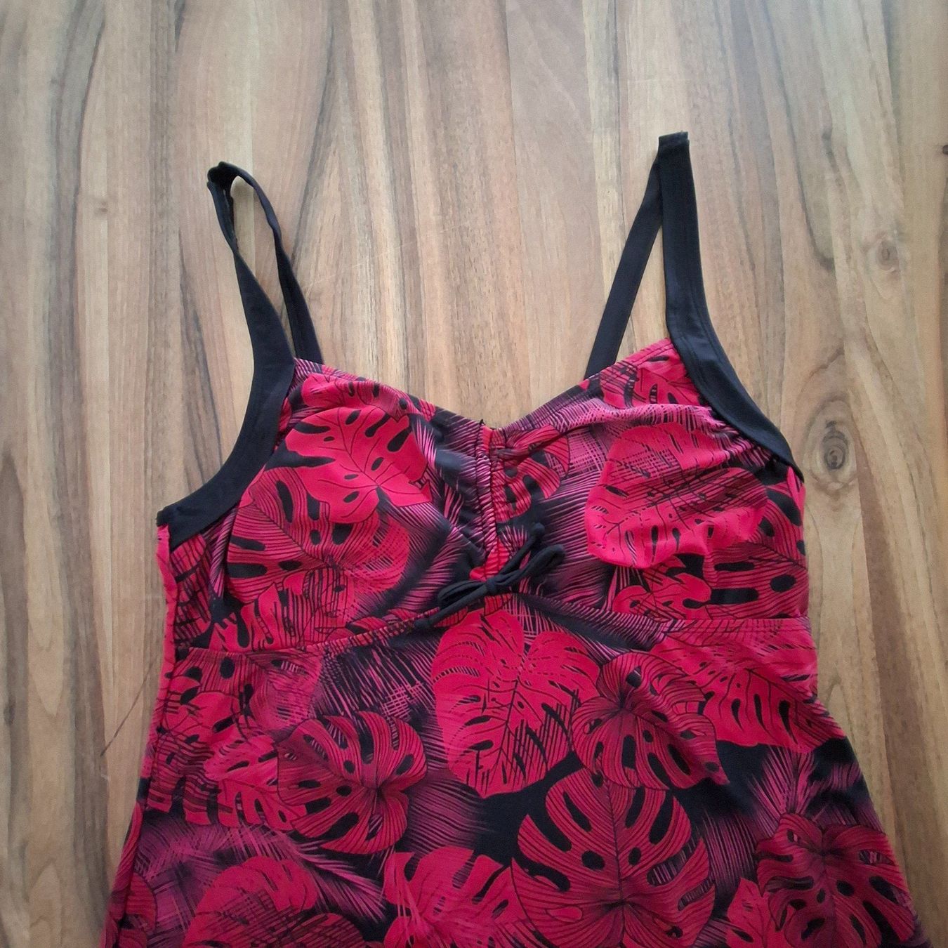 Costumi da bagno & Bikini: Damen Tankini 2Tlg., rot/schwarz, Gr.38 – Usato da Sisseln AG venduto da Tropea4334 2