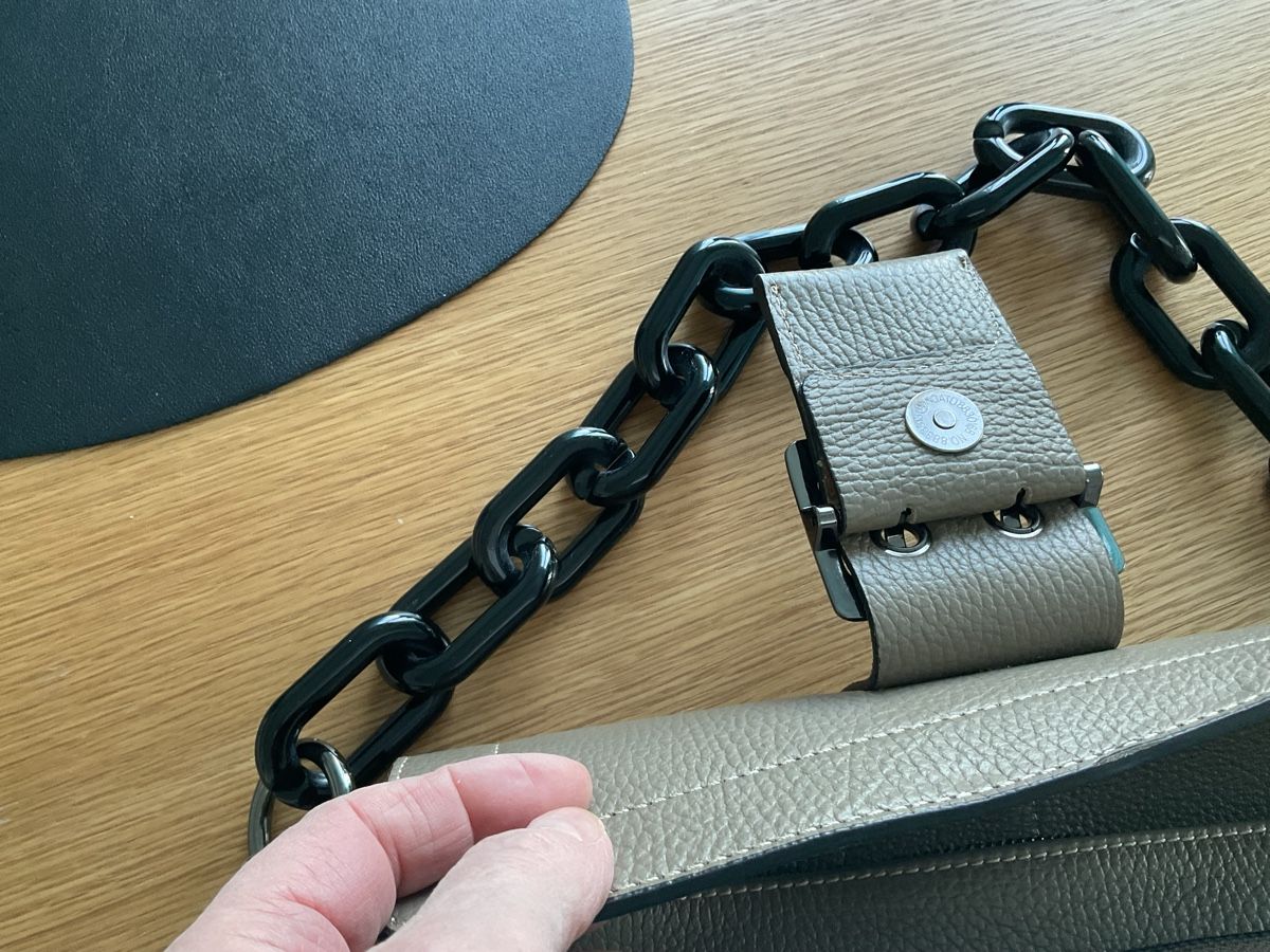 Borse da donna: Damen Leder Tasche – Usato da Stein am Rhein venduto da man_zr9n 1