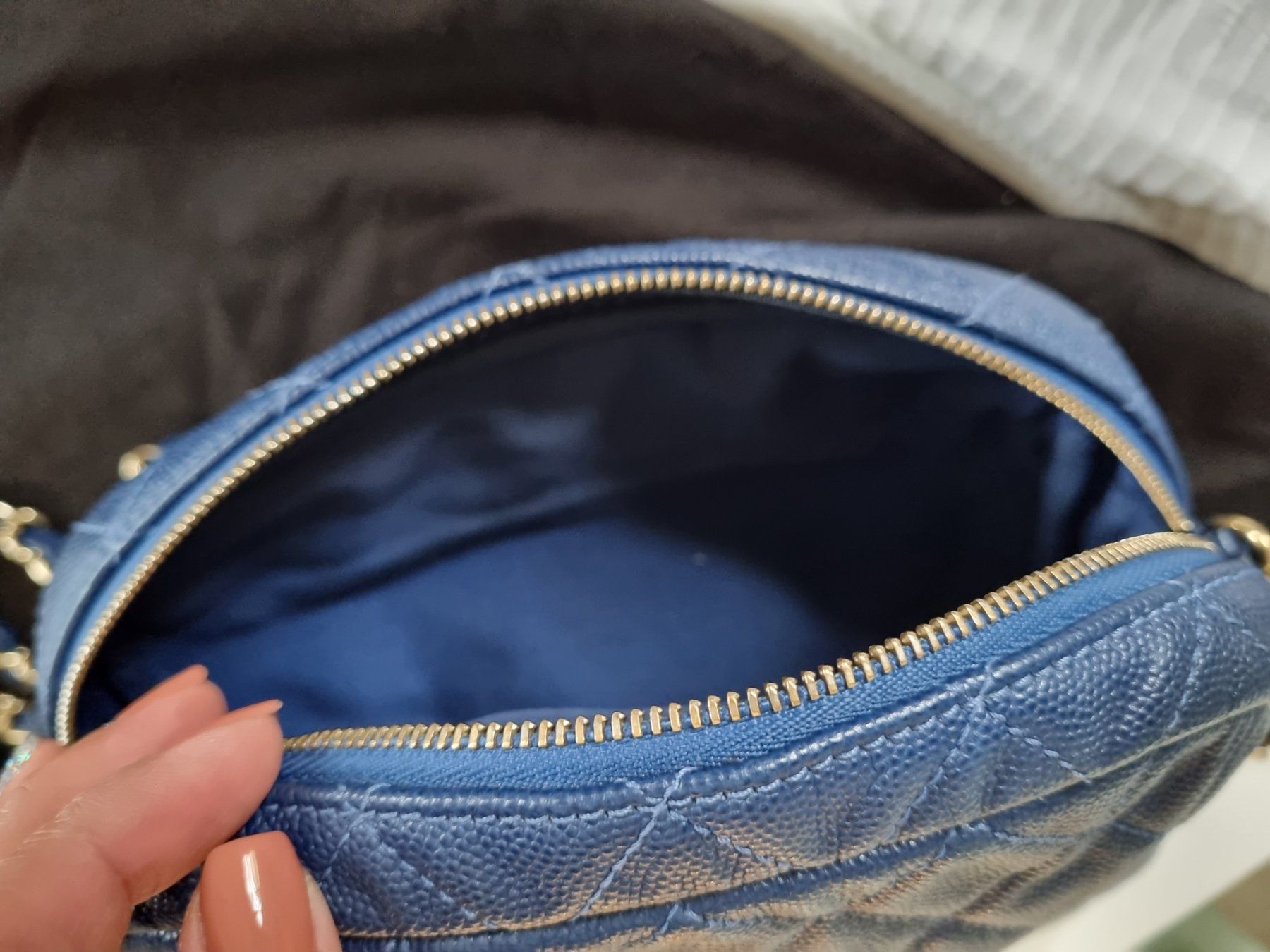 Taschen für Damen: Chanel Camera Caviarskin Leather – Gebraucht aus Zürich von Stila17 6