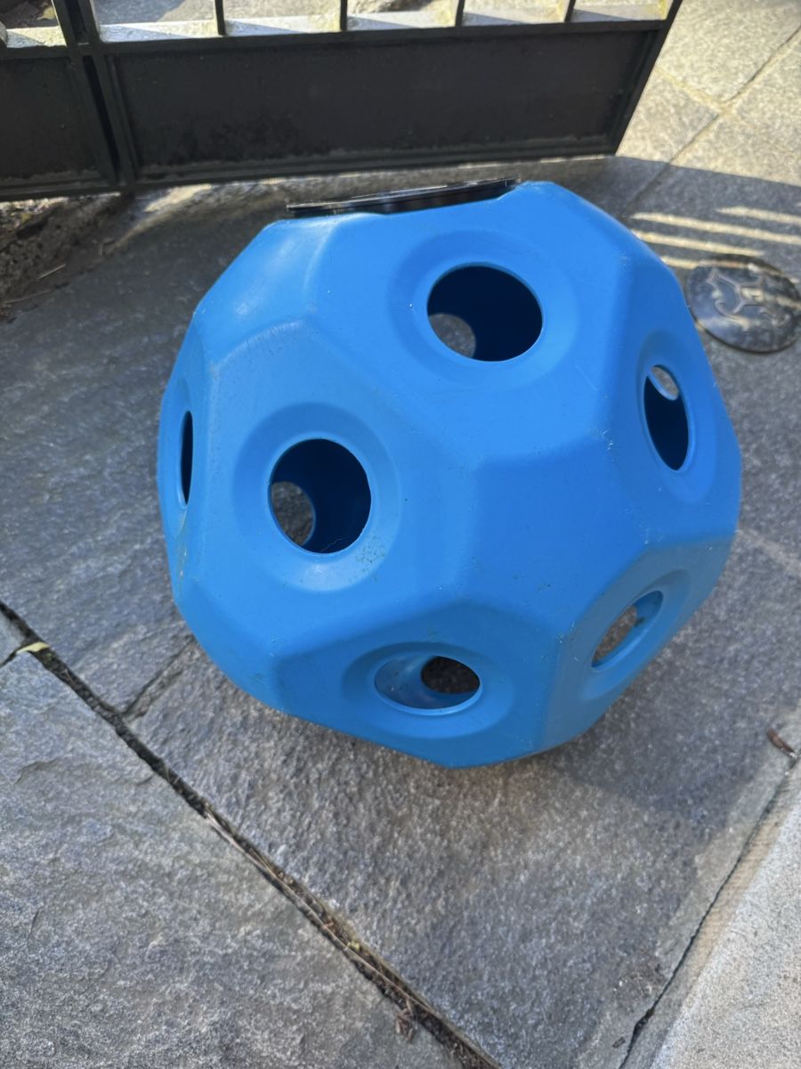Futter: Heuball – Neu (gemäss Beschreibung) aus Zürich von Paula_Mazzeo1988 1