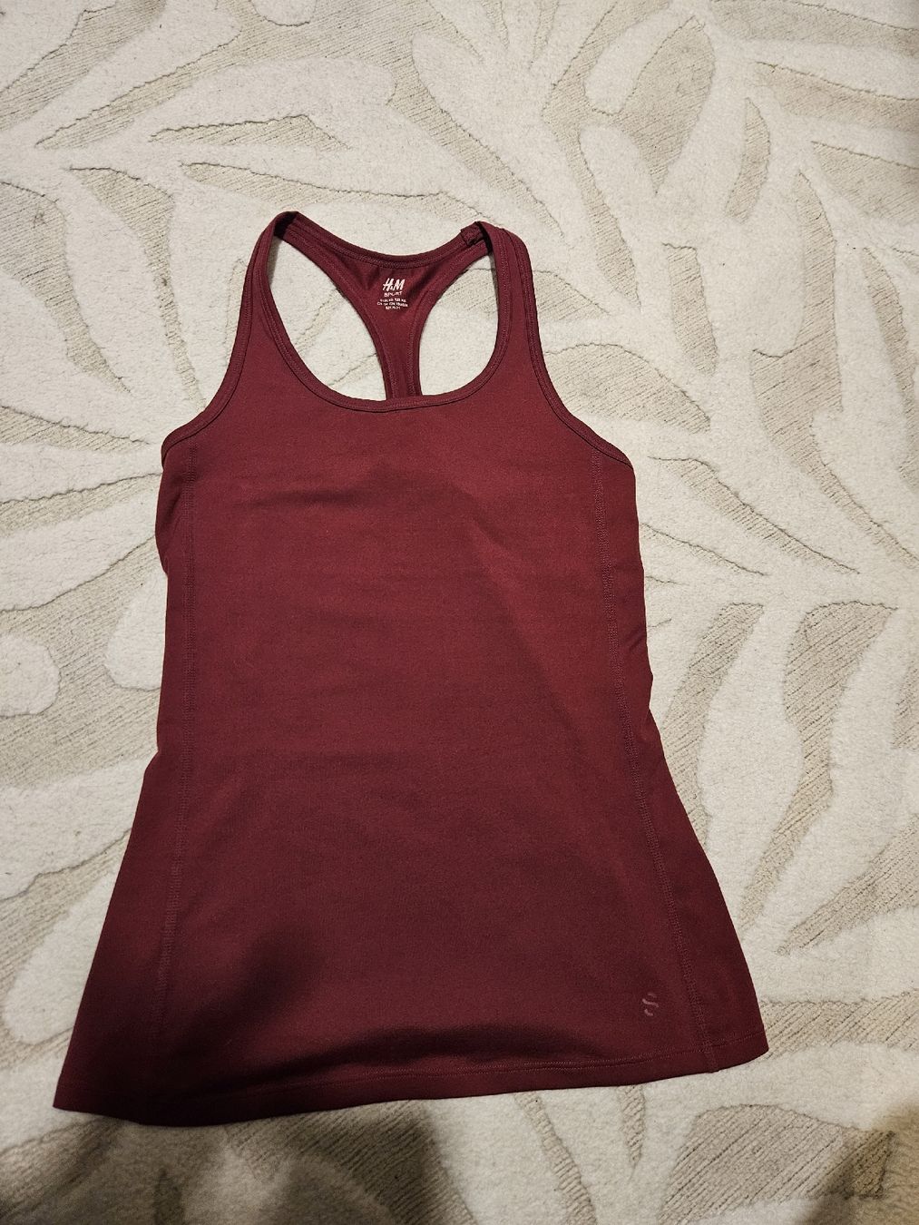 H&M Top: H&M Sport Top/ Gr XS – Usato da Baar venduto da BlackCat_13