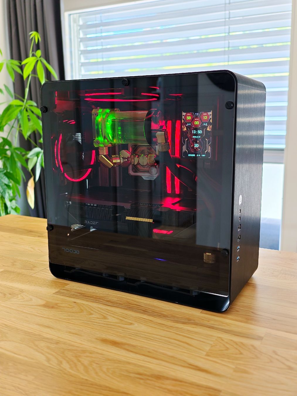 Amd PC: Custom-Loop Gaming PC | Ryzen 7 | RX 9070 XT | 64GB DDR5  – Usato da Kehrsatz venduto da Buildbar 5