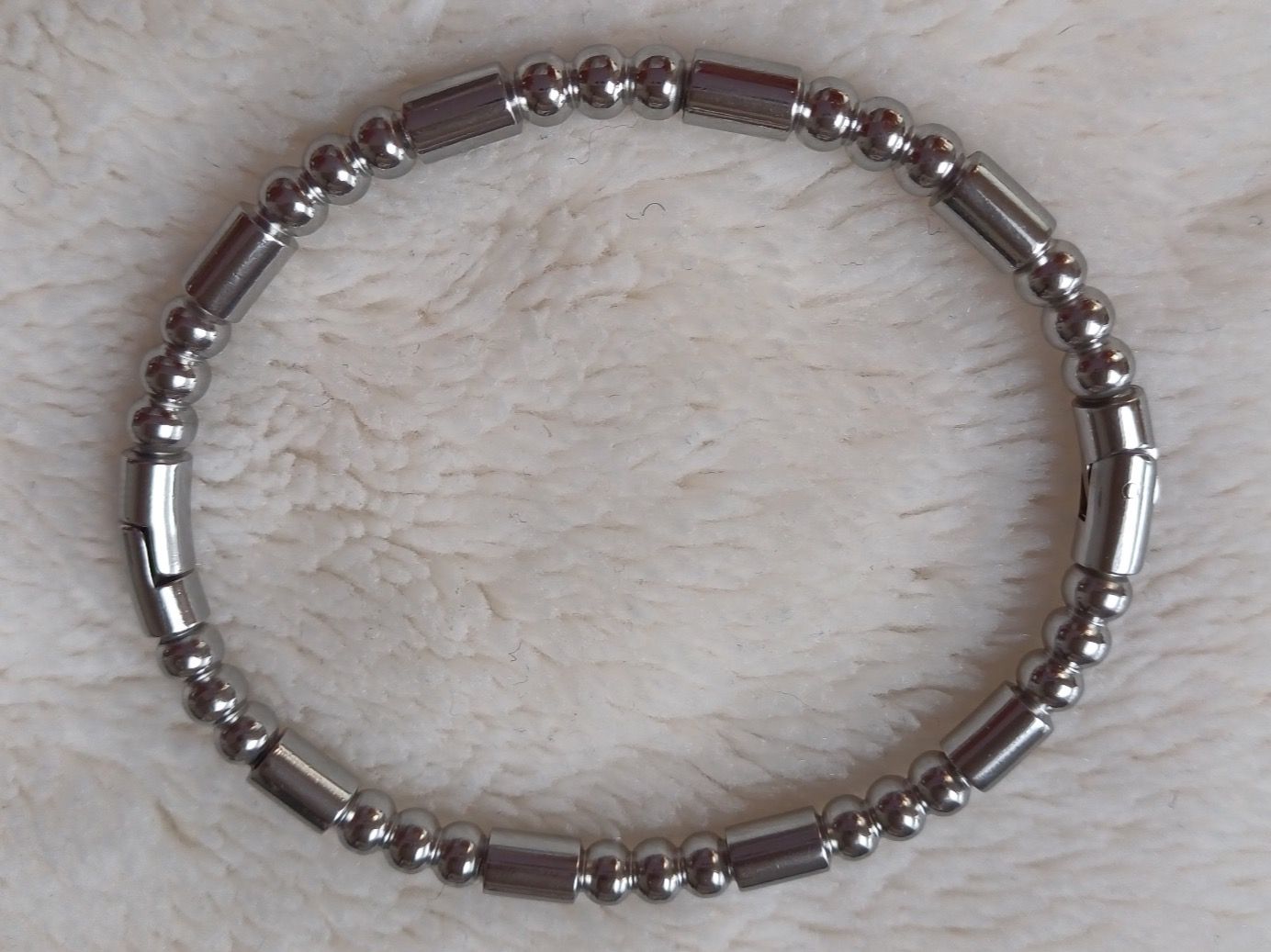 Armbänder & -reifen: Armband – Neu und originalverpackt aus Würenlos von Abracadabra26