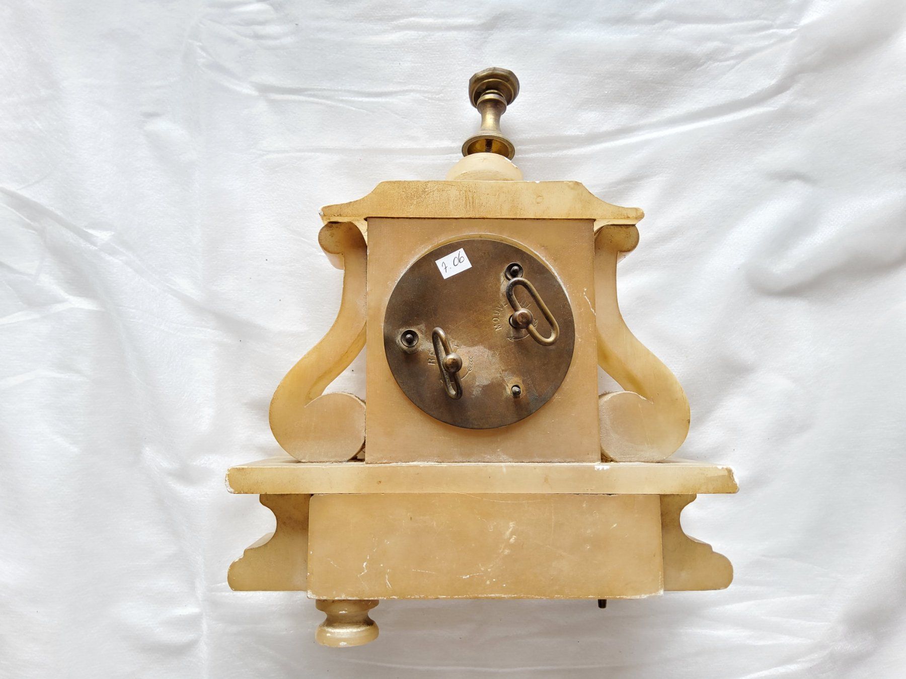 Pendules & Horloges murales: Ancienne pendule de cheminée  – Défectueux à Malleray par Broc-antique 2
