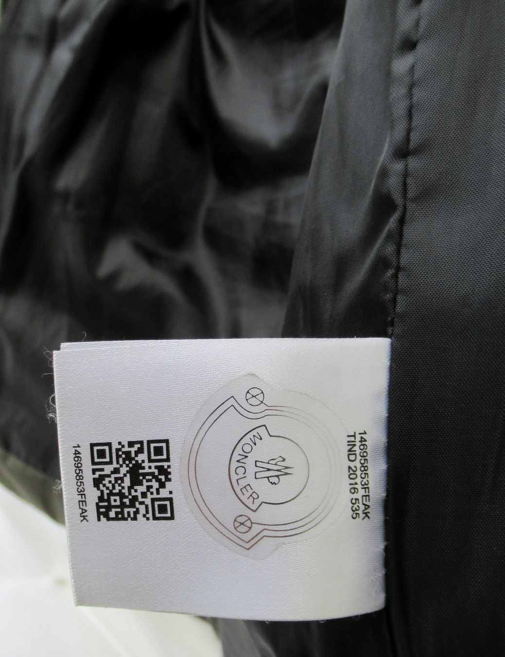 Moncler Gilets & Westen: Moncler Gilet Jacke – Gebraucht aus Bern von Colligentes 6