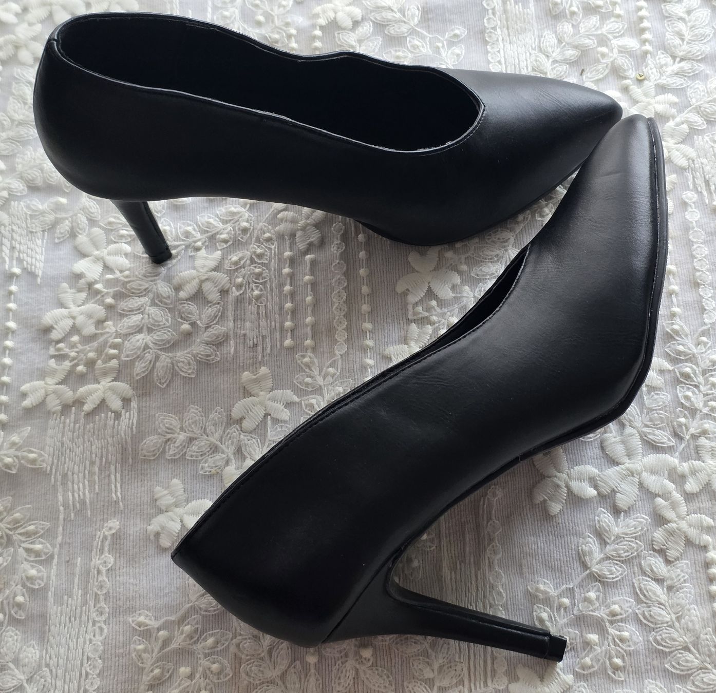 Scarpe da donna: Schwarze Pumps, Grösse 38, Neu! – Nuovo (secondo la descrizione) da Rheinsulz venduto da Gilea 2
