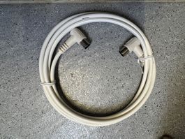 Total 68Stk. neue Radio/TV-Antennenkabel 2,5m weiss Cablecom