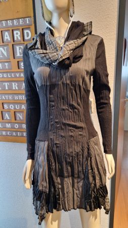 Kleid als "Hexenkleid" , Gr. 36, mit  Schal, NEU.