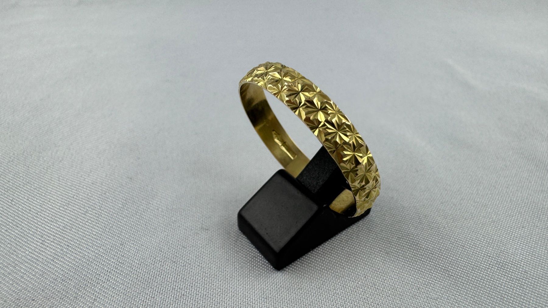 Ringe: Ring in 750 Gold / 18 Karat – Gebraucht aus kreuzlingen von fantasy_schmuck 1