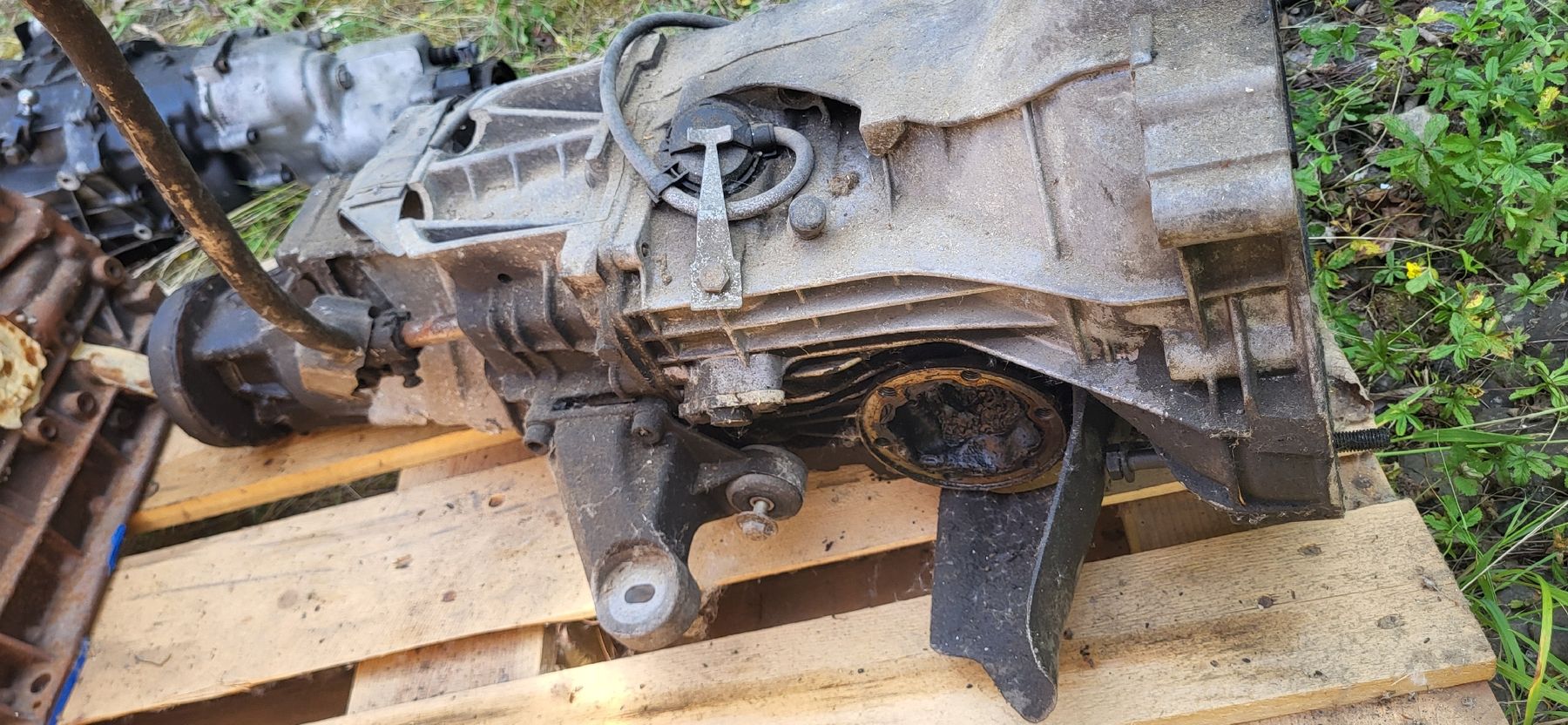 Audi Tutti pezzi di ricambio auto: Getriebe Audi S2 Coupe Quattro – Usato da Boswil venduto da audi90quattroturbo 2