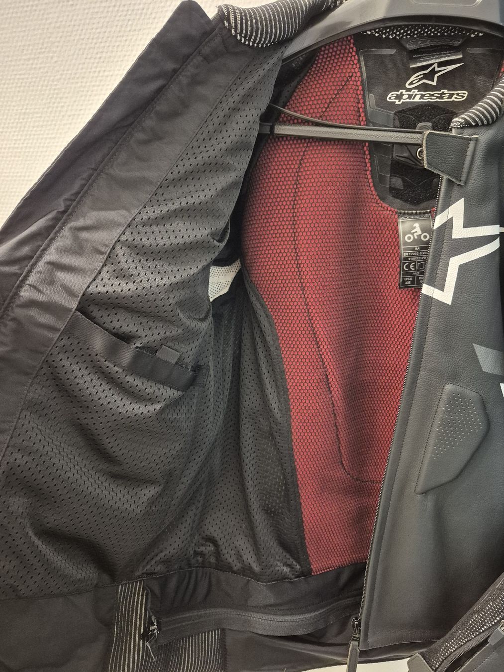 Alpinestars Vestes: Alpinestars GP Plus R V3 Rideknit – D'occasion à Liestal par MirkoU 2
