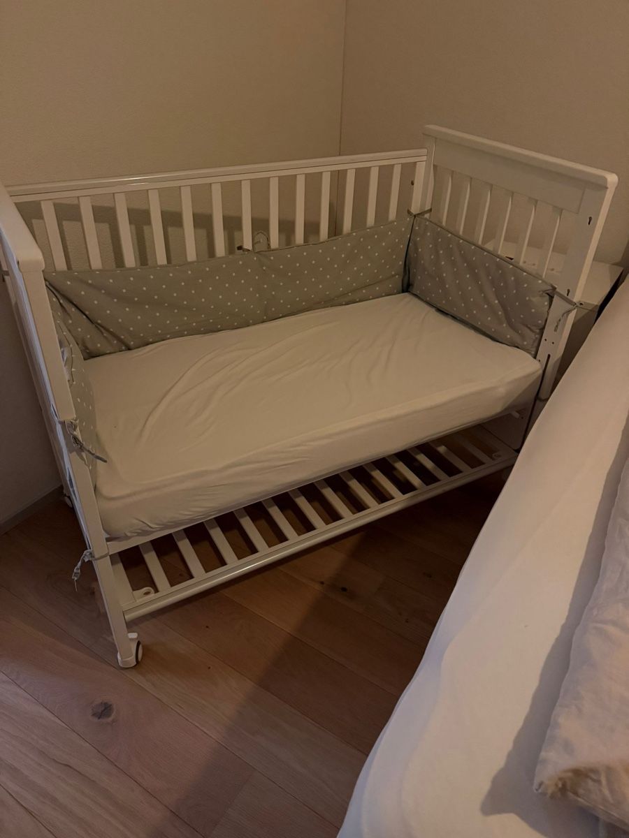 Letti: Beistellbett weiss, mit Matratze – Usato da Rorschach venduto da TrendyDeals 3