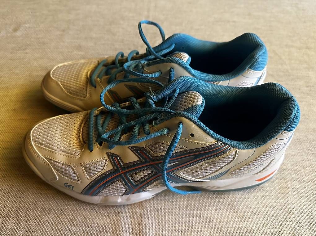 Scarpe da uomo: Asics Sportschuhe Gr. 42 – Usato da Brügg BE venduto da Tschusi_98 1