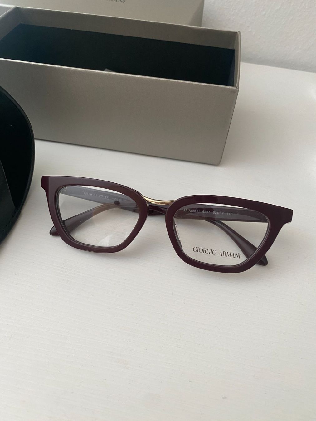 Armani Brillen & Gläser: Giorgio Armani Brille Cateye Burgundy – Neu und originalverpackt aus Zürich von berebol