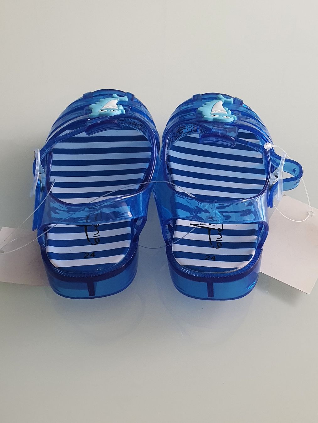 Scarpe per ragazzi: Gr. 24 - Shark Badesandalen, Neu – Nuovo e nell'imballaggio originale da Nürensdorf venduto da sal_g2bz 3