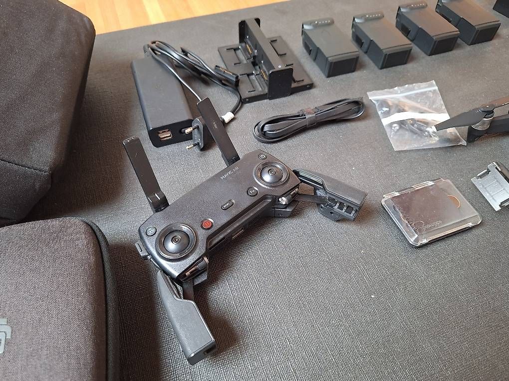 RC Kits de montage: DJI Mavic Air Fly More Combo – D'occasion à Baar par kneedeep 1
