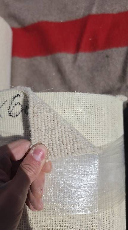 Teppiche: Teppich-Resten – Gebraucht aus Linthal von StuessiLinthal 1