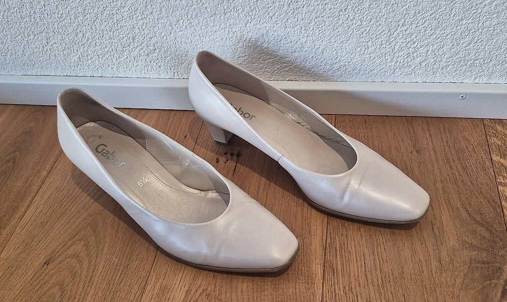 Gabor Chaussures femmes: Schuhe Gabor Pumps Perlcreme – D'occasion à Ennetbaden par dom_5nlb 1