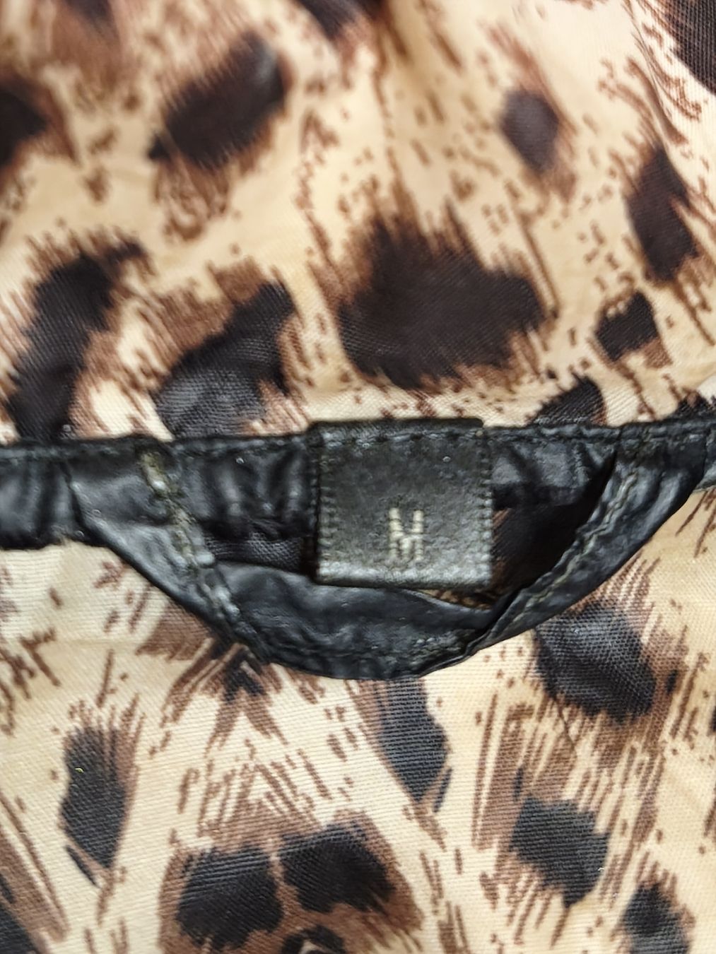 Mäntel: Schwarze Stepp Jacke Grösse M – Neu (gemäss Beschreibung) aus Emmetten von SecondhandSiska 5