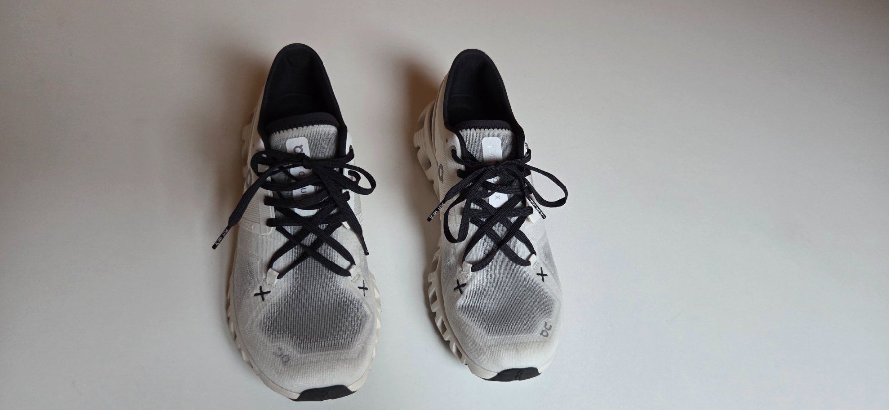 On Scarpe da donna: On Cloud X 39 weiss – Nuovo (secondo la descrizione) da Escholzmatt venduto da taste86 1