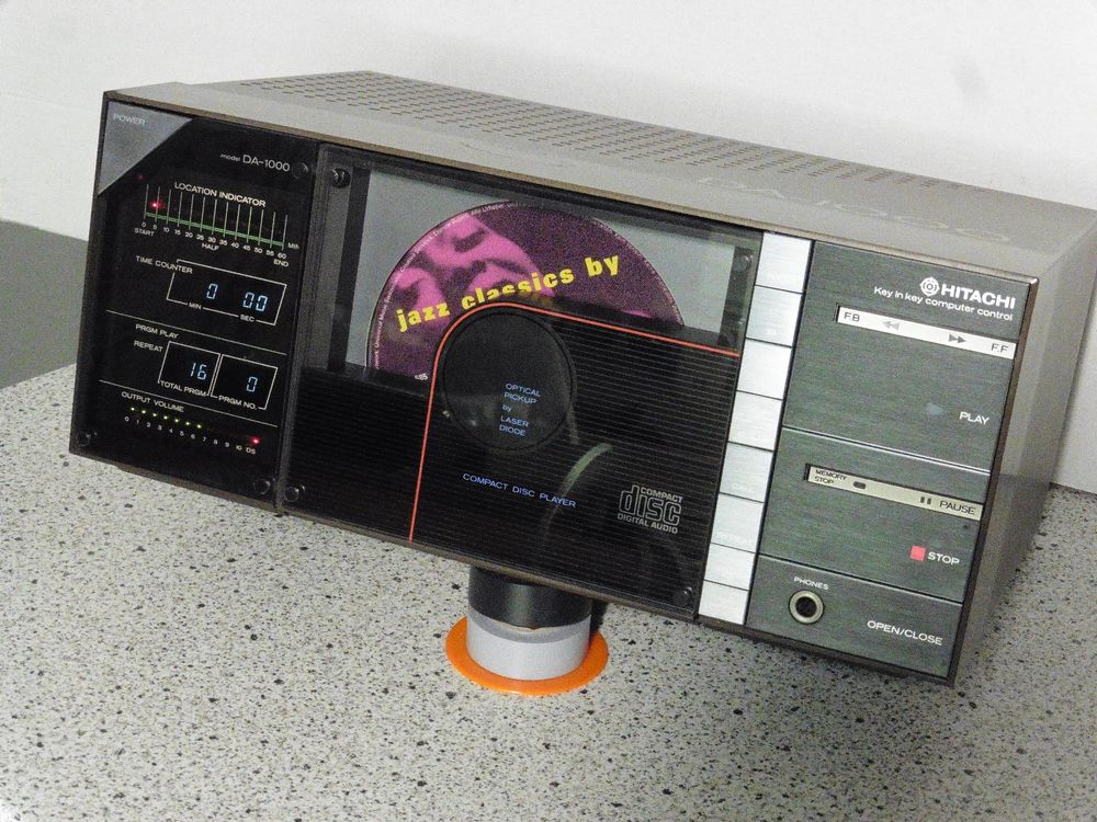 Compact Disc Player (Gebraucht) in Mönchaltorf für CHF 30 – mit ...