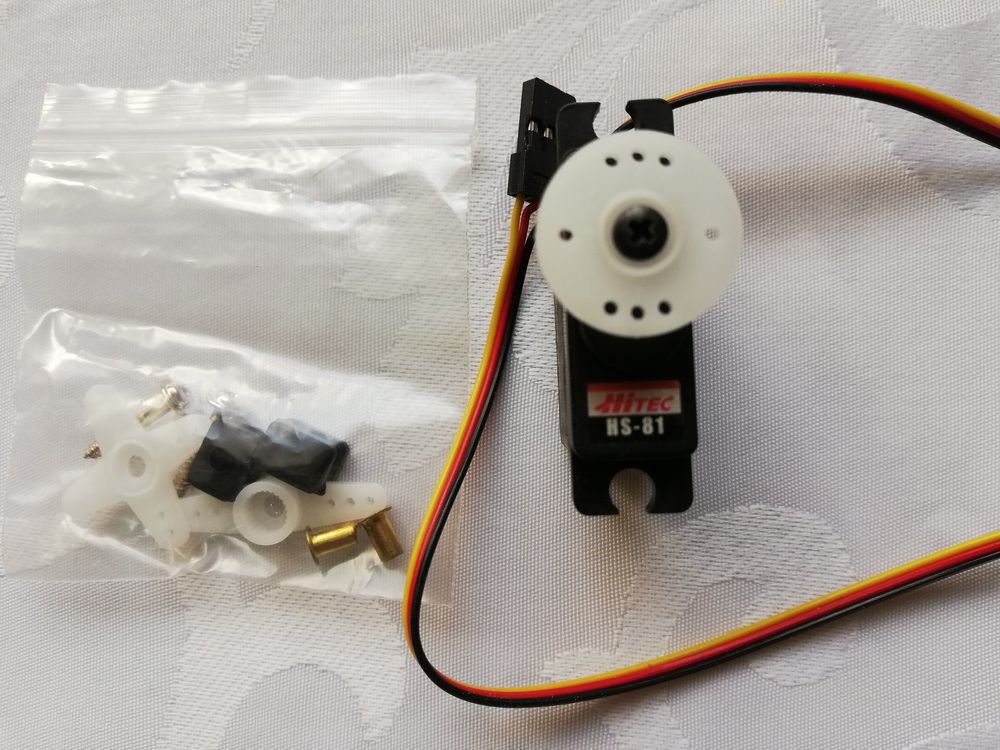 Servo HITEC HS81 ( lose ) Kaufen auf Ricardo