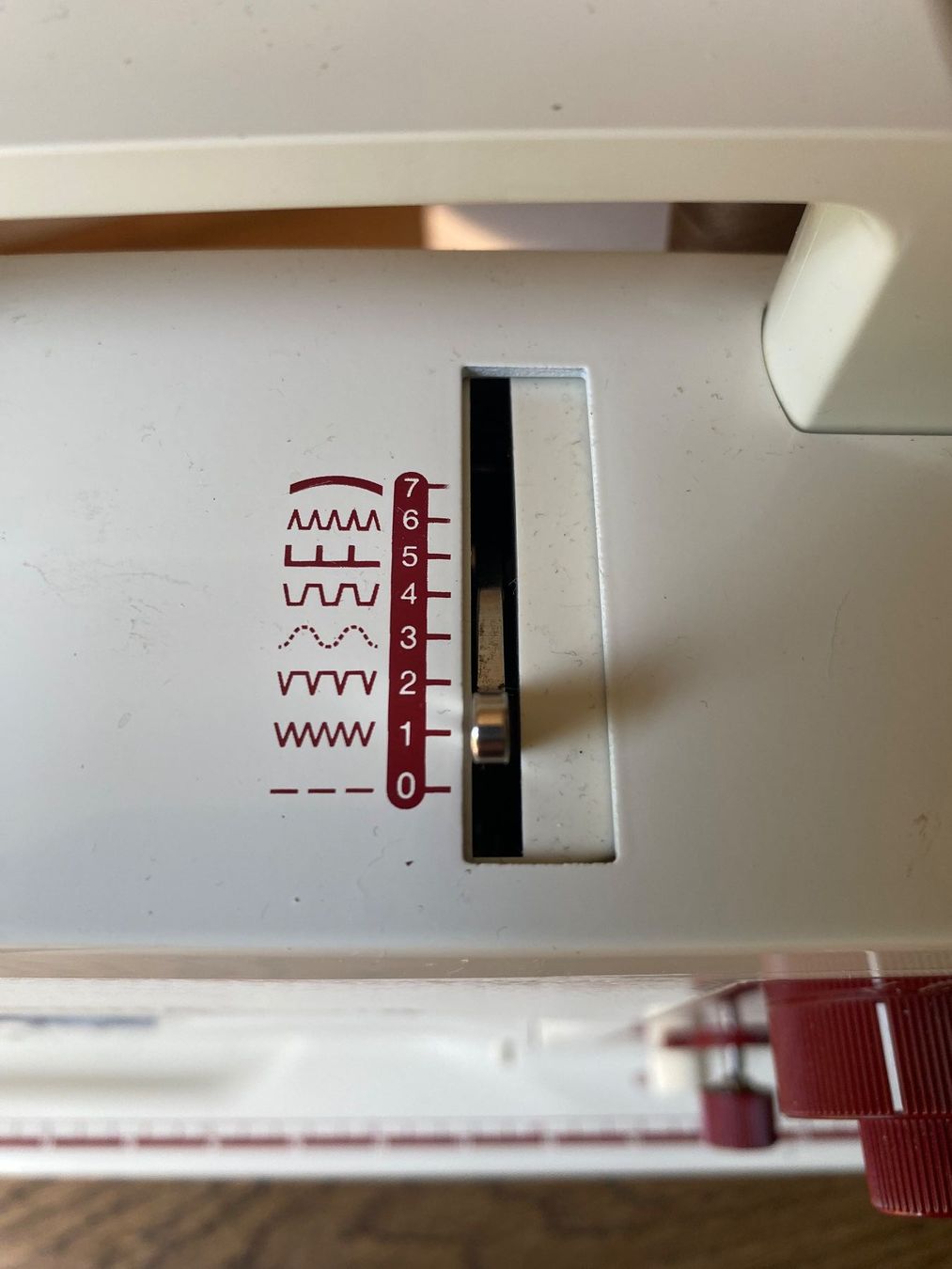 Bernina Macchine da cucire: Nähmaschine Bernina 802, mit 8 Stichprogrammen, ab Service – Usato da Olten venduto da Pat31 1