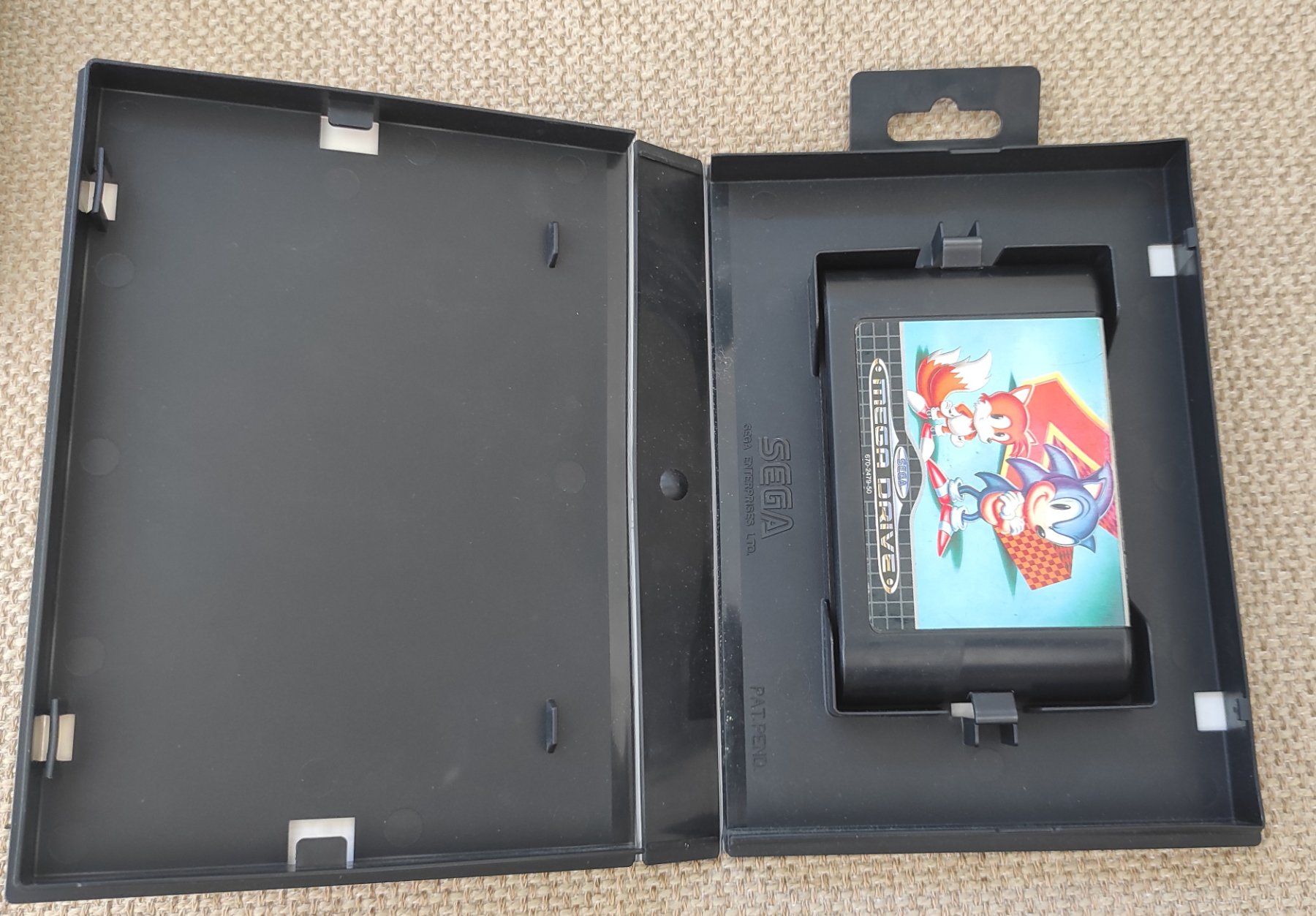 Sega Konsolen: Console Sega Mega Drive II - 2 manettes + Sonic 2 – Gebraucht aus Yverdon-les-Bains von jiem82 5