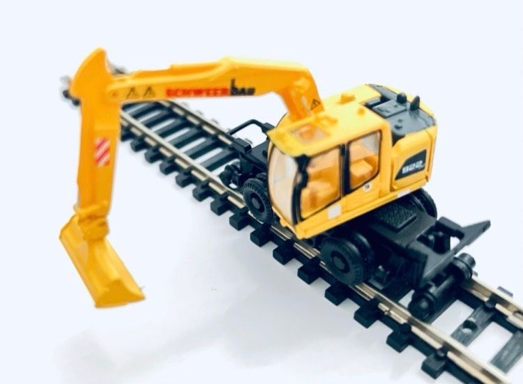 Modellini di ferrovie: LIEBHERR Schienenbagger in OVP SPUR N #500 – Nuovo e nell'imballaggio originale da Oberbuchsiten venduto da Orsetto24 2