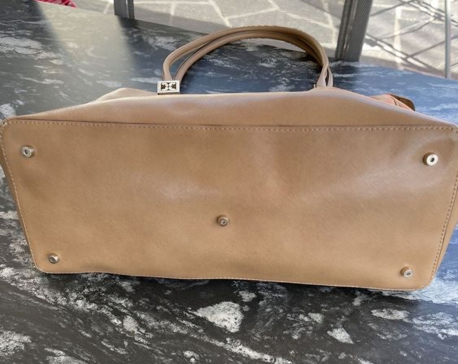 Coccinelle Borse da donna: Elegante Coccinelle Handtasche, beige – Usato da Interlaken venduto da NataliiaS 6