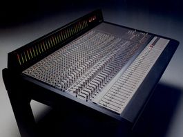 Table de mixage 32 pistes TASCAM M3500