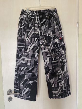 Skihose Grösse L/14-15 für Kinder bedruckt guter Zustand