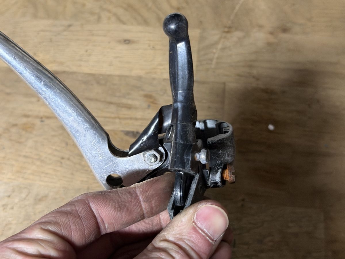 Magura Parti ricambio per ciclomotori: Bremsgriff / Starterhebel Magura original – Usato da Bolken venduto da si.x.las 5