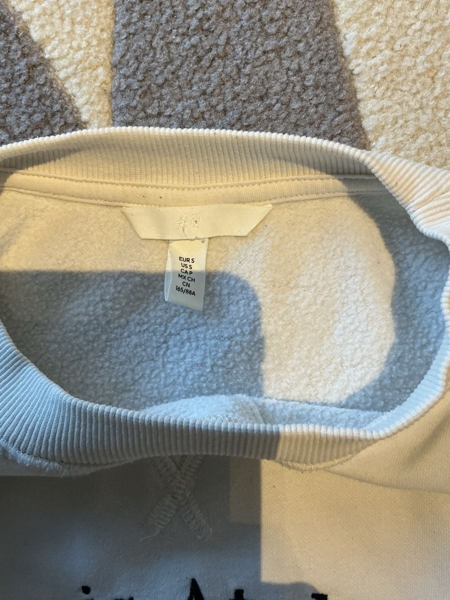 H&M Pullover & Sweatshirts: Pullover Damen Grösse S creme guter Zustand – Gebraucht aus Brittnau von lschaub 2