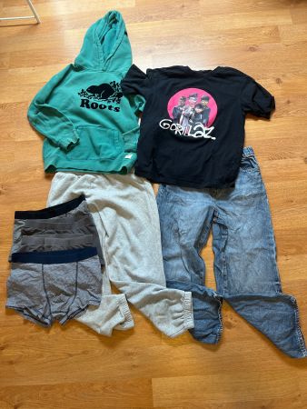 Lot de vêtements