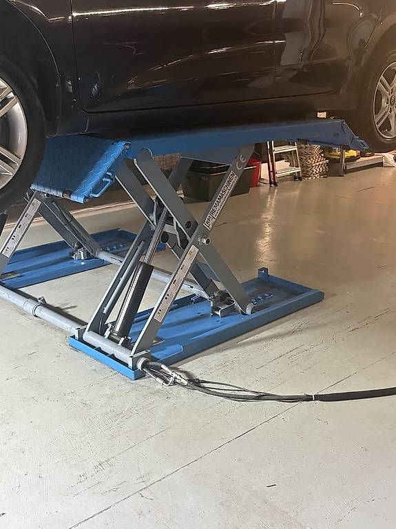 Piattaforme elevatrici & Crick: Autolift Scherenlift Mobil – Usato da Derendingen venduto da per_gwh9